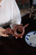 《裙舞》宜興紫砂壺工藝美術(shù)師純手工創(chuàng)新壺泡茶壺底槽青茶具