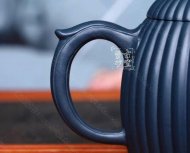 《筋紋秦權(quán)》