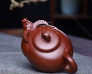 《牛運(yùn)亨通》